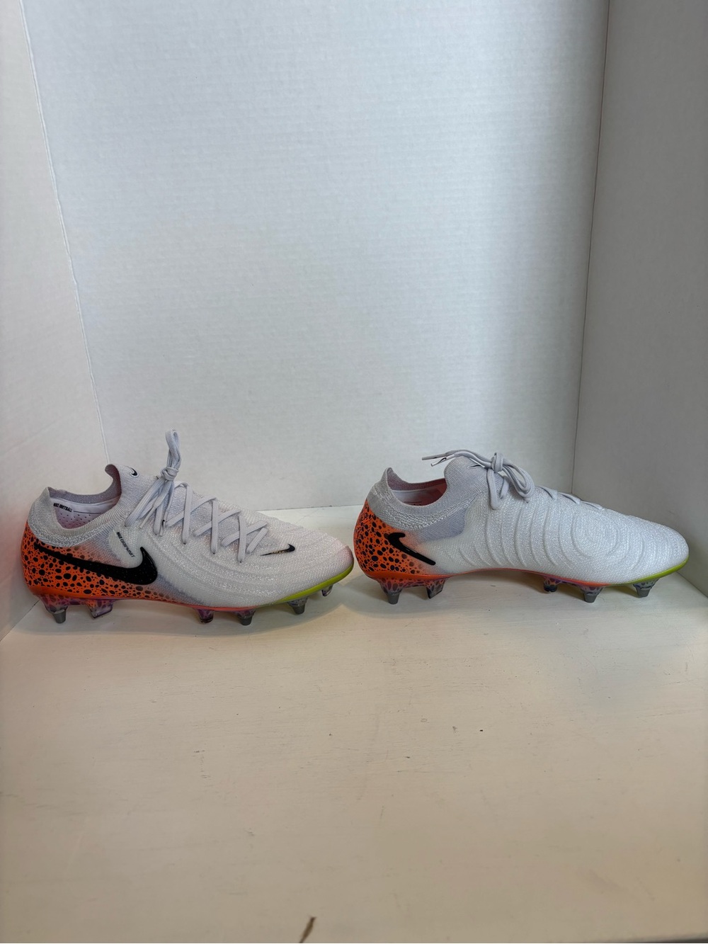 Nike Phantom GX2 Elite SG-Pro Soccer Cleats Safari Pack Size US Men’s 7 NEW - Picture 4 of 8
